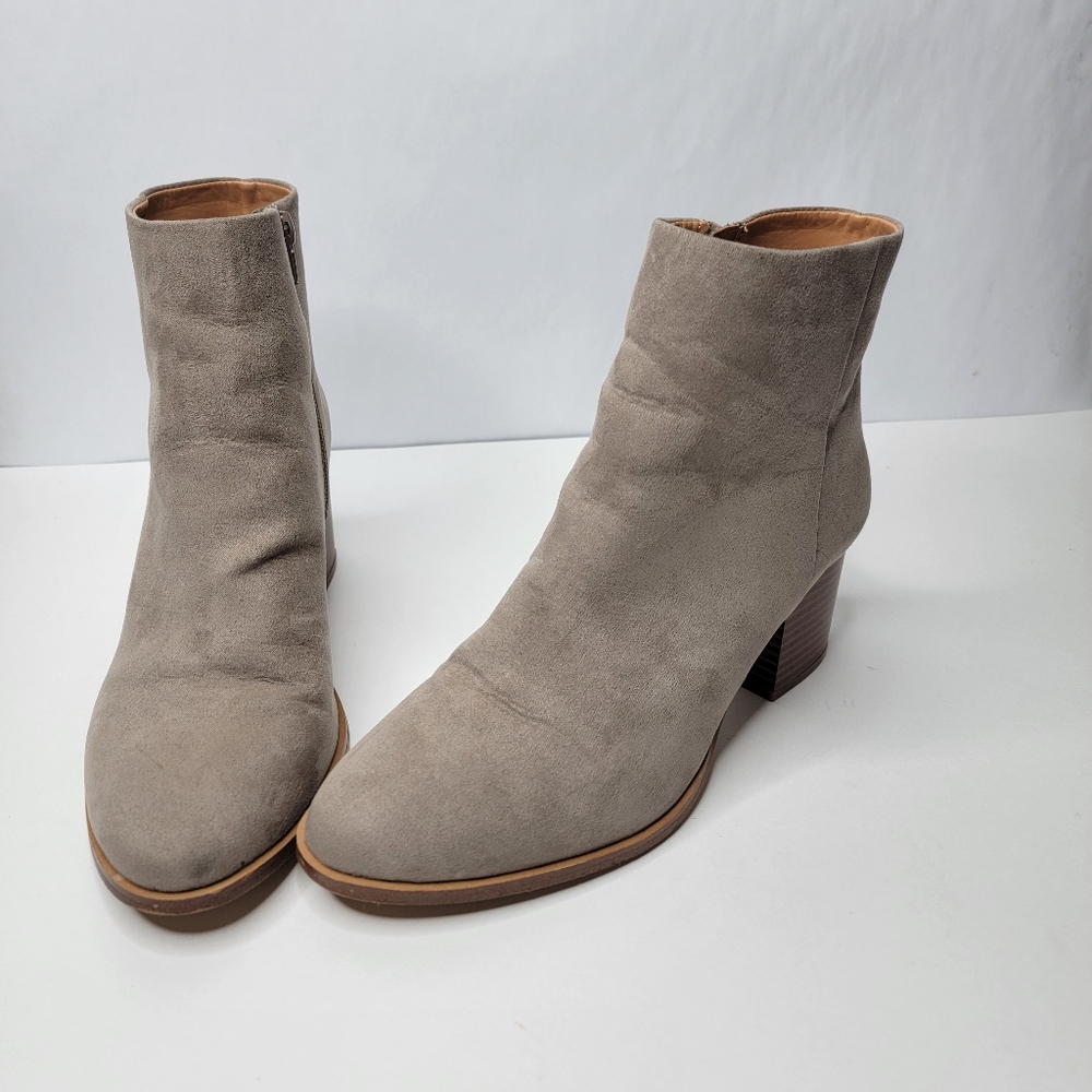 J. Crew Factory Gray Faux Leather Side Zipper Ankle Boots Size 9